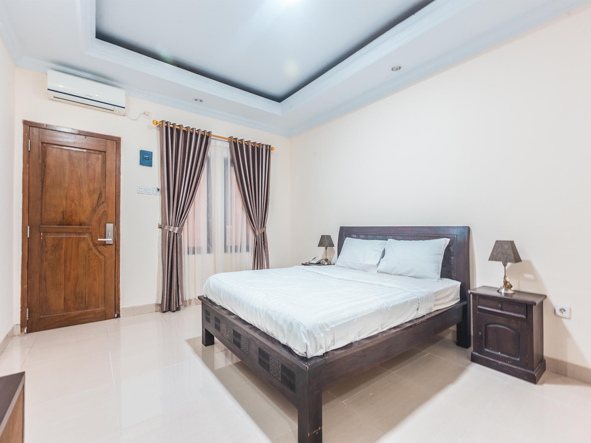 Oyo 1667 Wisma Lux Barkah Jakarta Luaran gambar