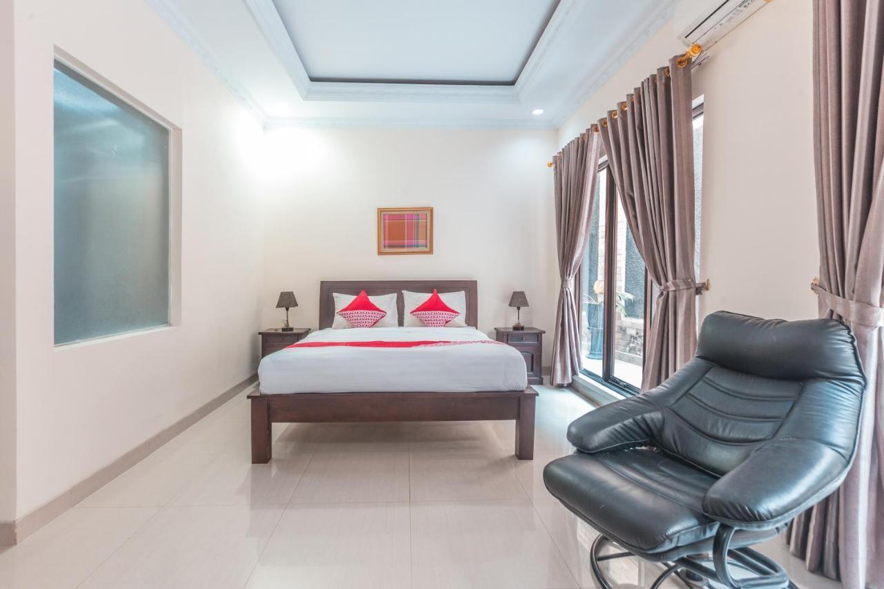 Oyo 1667 Wisma Lux Barkah Jakarta Luaran gambar